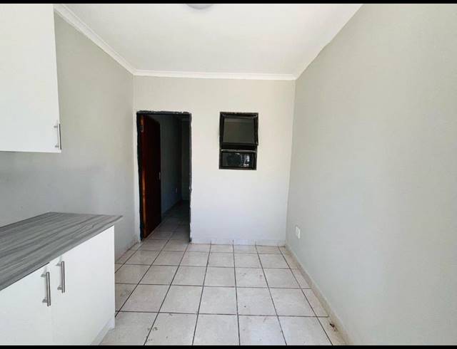 0 BEDROOM PROPERTY TO RENT IN KEMPTON PARK EXT 02